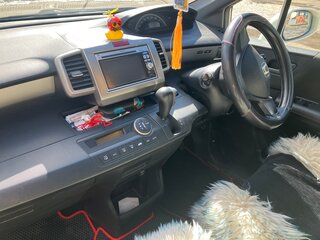 2010 Honda Freed I, белый, 1100000 рублей, вид 5