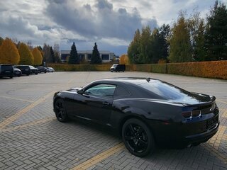 2010 Chevrolet Camaro V, чёрный, 5450000 рублей, вид 4