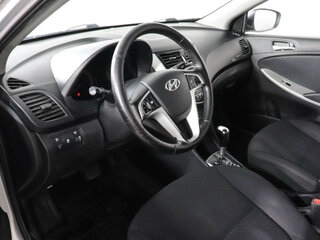 2012 Hyundai Solaris I, серый, 572000 рублей, вид 5