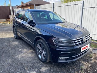 2018 Volkswagen Tiguan II, чёрный, 2550000 рублей, вид 1