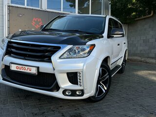 2015 Lexus LX 570 III Рестайлинг, белый, 4950000 рублей, вид 3