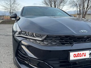 2021 Kia K5 III, чёрный, 2900000 рублей, вид 3