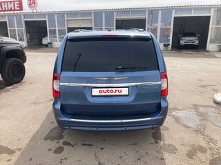 2011 Chrysler Town & Country V Рестайлинг, голубой, 1390000 рублей, вид 5