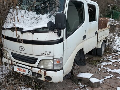2001 Toyota Dyna, белый, 1900000 рублей, вид 2