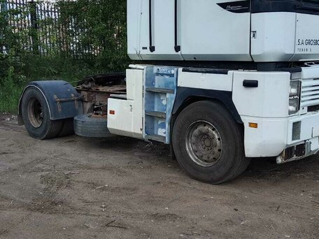 1999 Renault Magnum, белый, 980000 рублей, вид 2