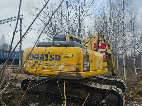 2019 Komatsu PC200-8, жёлтый, 8590000 рублей, вид 1