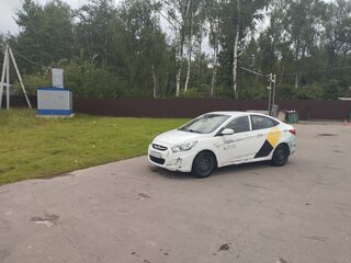 2013 Hyundai Solaris I, белый, 290000 рублей, вид 2
