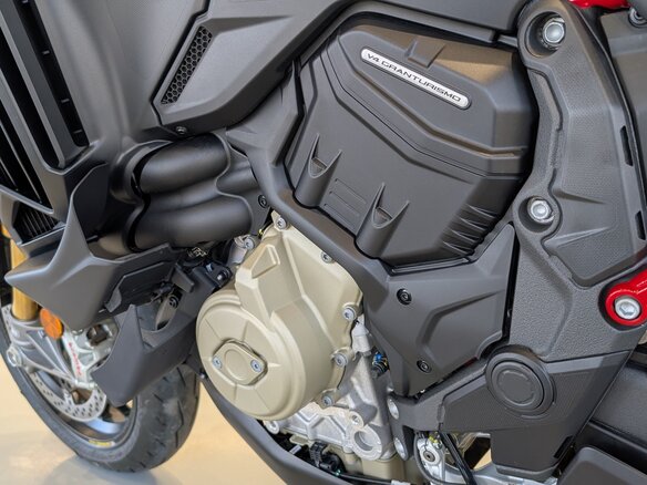2026 Ducati Multistrada V4, красный, 3690000 рублей - вид 22