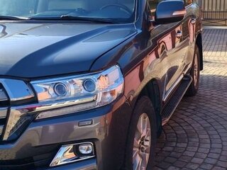 2016 Toyota Land Cruiser 200 Series Рестайлинг 2, серый, 4360000 рублей, вид 1