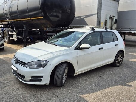Volkswagen Golf VII
