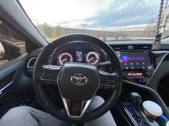 2020 Toyota Camry VIII (XV70), серый, 2999999 рублей - вид 3