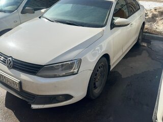 2013 Volkswagen Jetta VI, белый, 770000 рублей, вид 2