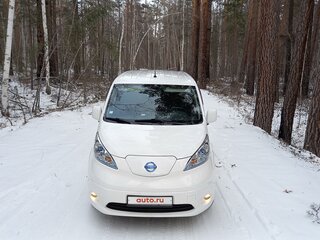 2017 Nissan e-NV200, белый, 2500000 рублей, вид 5