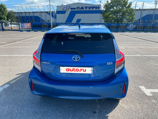 2018 Toyota Aqua I Рестайлинг 2, синий, 1320000 рублей, вид 4