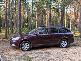2012 Skoda Octavia II (A5) Рестайлинг, пурпурный, 850000 рублей, вид 2