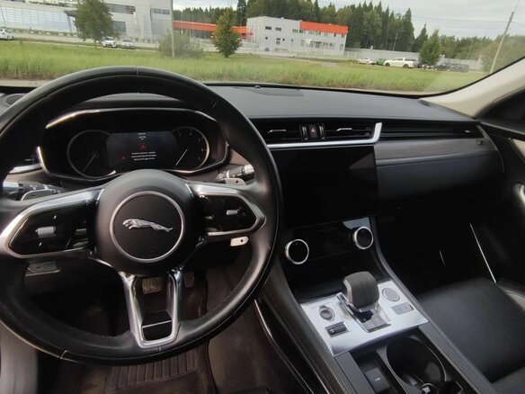 2022 Jaguar F-Pace I Рестайлинг, чёрный, 6550000 рублей - вид 19