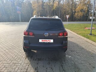 2008 Volkswagen Touareg I Рестайлинг, серый, 1000000 рублей, вид 5