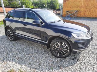 2016 Volkswagen Touareg II Рестайлинг, синий, 3500000 рублей, вид 3