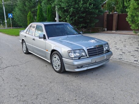 1994 Mercedes-Benz E-Класс 420 I (W124), серебристый, 4900000 рублей, вид 2