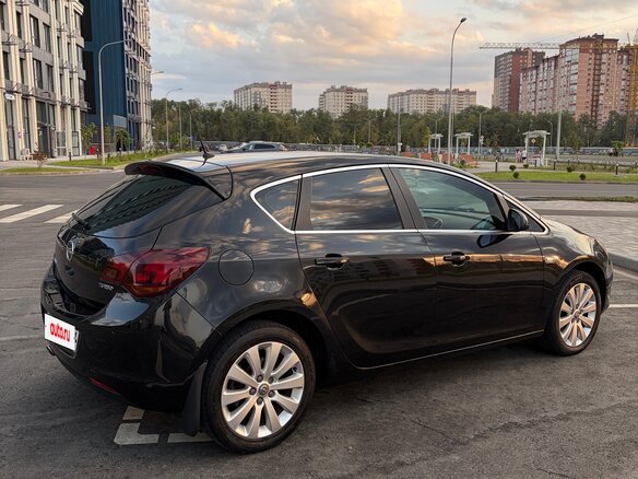 2011 Opel Astra J, чёрный - вид 6