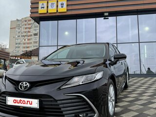 2021 Toyota Camry VIII (XV70) Рестайлинг, чёрный, 2870000 рублей, вид 2