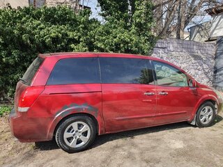 2006 Nissan Quest III, красный, 590000 рублей, вид 3