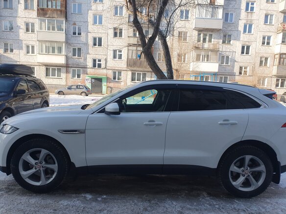 2018 Jaguar F-Pace I, белый, 3200000 рублей