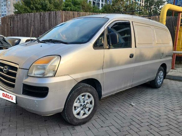 2006 Hyundai Starex, серебристый, 600000 рублей - вид 4