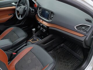 2024 Lada (ВАЗ) Vesta Cross I Рестайлинг (NG), белый, 1260000 рублей, вид 5