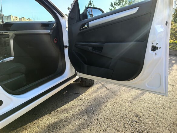 2013 Opel Astra H Рестайлинг, белый, 750000 рублей - вид 16