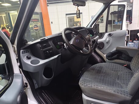 2008 Ford Transit, белый, 1700000 рублей, вид 2