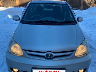 2005 Toyota Platz, серый, 650000 рублей, вид 1