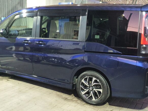 2019 Honda Stepwgn Spada V Рестайлинг, синий, 2390000 рублей - вид 7