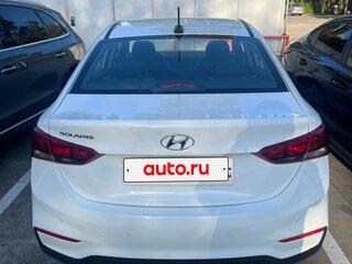 2019 Hyundai Solaris II, белый, 900000 рублей, вид 3