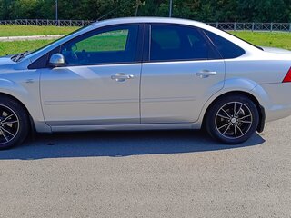 2007 Ford Focus II, серебристый, 550000 рублей, вид 4