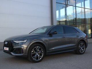 2018 Audi Q8 55 TFSI I (4M), серый, 4200000 рублей, вид 2