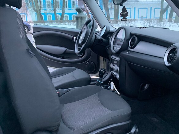 2009 Mini Hatch One II (R56), бежевый, 900000 рублей - вид 13