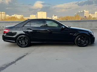2011 Mercedes-Benz E-Класс AMG 63 AMG IV (W212, S212), чёрный, 1999000 рублей, вид 4
