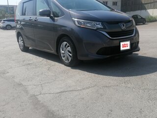 2018 Honda Freed II, серый, 1690000 рублей, вид 3