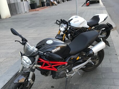 2008 Ducati Monster 696, чёрный, 420000 рублей, вид 5