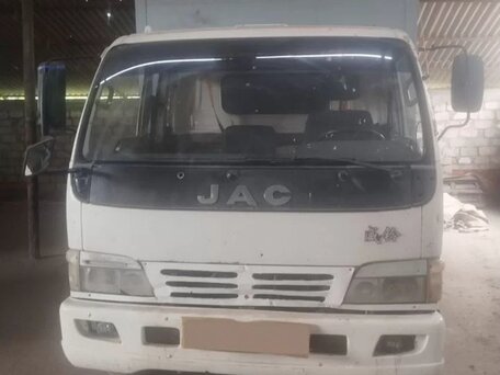 2005 JAC X200, белый, 700000 рублей, вид 1