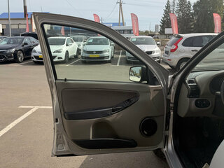 2011 Lada (ВАЗ) Kalina I, серебристый, 239000 рублей, вид 2