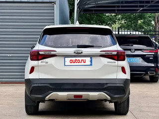 2022 Kia KX3, белый, 1400001 рублей, вид 3