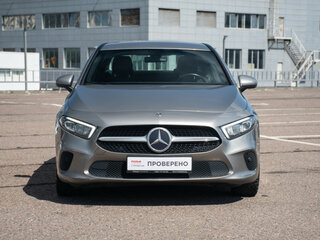 2019 Mercedes-Benz A-Класс 200 IV (W177), серебристый, 2320000 рублей, вид 2