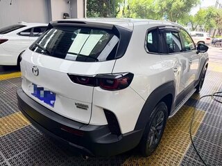 2023 Mazda CX-50, белый, 2470000 рублей, вид 4