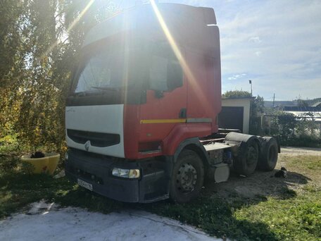 2000 Renault Premium, красный, 700000 рублей, вид 4