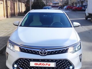 2016 Toyota Camry VII (XV50) Рестайлинг, белый, 2550000 рублей, вид 5