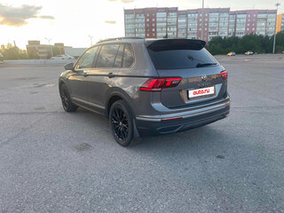 2021 Volkswagen Tiguan II Рестайлинг, серый, 2890000 рублей, вид 4