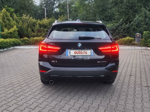 2018 BMW X1 16d sDrive II (F48), чёрный, 2550000 рублей - вид 4