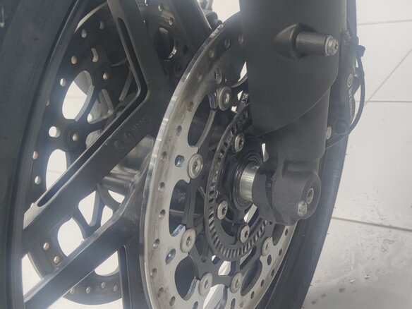 2019 Triumph Tiger 800, серый, 1050000 рублей - вид 16